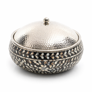 Cuenco Artesanal para Frutos Secos con Incrustaciones de Madreperla Negra y Tapa Plateada, Caja Decorativa para Dulces, Artículo de Regalo - Product Image 1