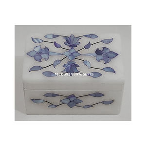 Caja de Joyería Rectangular de Mármol Blanco con Incrustaciones de Nácar, Diseño Floral Hecho a Mano, Ideal para Regalos Empresariales - Product Image 3