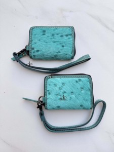 Nouvelle Pochette Mini Porte-Monnaie en Cuir Métallisé Tendance, Portefeuille Fin Élégant Couleur Turquoise avec Dragonne, Style Western Unisexe - Product Image 5