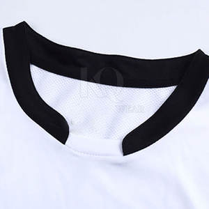 ชุดฝึกซ้อมฟุตบอลประจำวัน ผ้าโพลีเอสเตอร์น้ำหนักเบา ระบายอากาศได้ดี ปรับแต่งได้สำหรับการฝึกซ้อมประจำวันและการแข่งขัน - Product Image 3