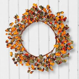 Corona rústica redonda de eucalipto con hojas naranjas y marrones, flores decorativas hechas a mano sin iluminación para el Día de Acción de Gracias - Product Image 1
