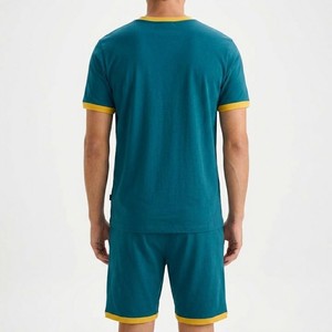 ชุดเสื้อยืดและกางเกงขาสั้นผู้ชายสีเขียวอมเหลือง ระบายอากาศได้ดี สไตล์ลำลอง ชุดกีฬาสองชิ้น คอกลม สตรีทแวร์ ชุดลำลองใส่สบายๆ - Product Image 2