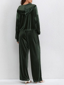 Design Your Own Style Women Velvet <b>Tracksuit</b> One Set Short Custom Private Label in Multi Colors for Sale - Product Image 5