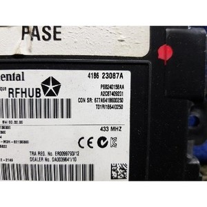 Grand Cherokee - Unidades de Control Electrónico y Módulos de Computación Usados P68240158AA - Product Image 3