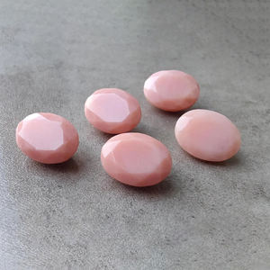โอปอลสีชมพูธรรมชาติทรงเหลี่ยมเจียระไนแบบคาโบชอง, พลอยรูปไข่ขนาดมาตรฐานสำหรับทำเครื่องประดับ, มีทุกขนาด - Product Image 1