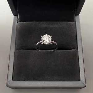 Anillo de compromiso con diamante redondo cultivado en laboratorio de 1 quilate, oro macizo de 14 quilates, clásico, con engaste de 4 puntas, anillo de aniversario de bodas para mujer, certificado por IGI - Product Image 1