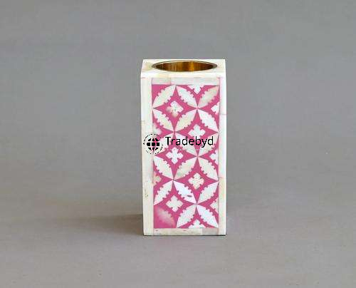 Available in different Colors