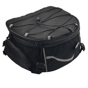 Étui de transport pour casque d'équitation avec intérieur rembourré, tissu durable et fermeture éclair sécurisée pour le rangement et le transport de l'équipement d'équitation - Product Image 3