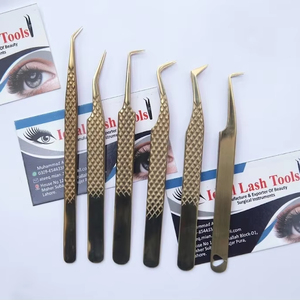 Pince à épiler dorée ultra-precise pour extensions de cils, antistatique - Product Image 1