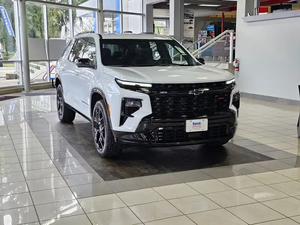 PREMIÈRE MAIN TITULAIRE 2026 CHEVROLET TRAVERSE RS LHD SUV VOITURE D'OCCASION BLANCHE EN BON ÉTAT - Product Image 2