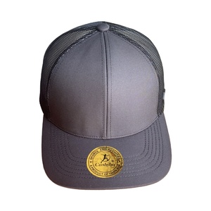 Casquette de camionneur en maille respirante imperméable de haute qualité à 6 panneaux pour une utilisation régulière, design vierge, unisexe, emballage en carton, Vietnam - Product Image 1