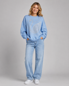 Sudadera Oversize Azul Claro con Pedrería y Estampado de Cisne con Lentejuelas para Mujer, Hombros Caídos, Cuello Redondo, 100% Algodón Tejido, Otoño - Product Image 5