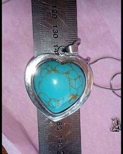 Colgante de Corazón de Plata de Ley con Turquesa y Cadena, Joyería Artesanal con Piedras Preciosas, Diseño Elegante para Mujer, Venta al por Mayor - Product Image 2