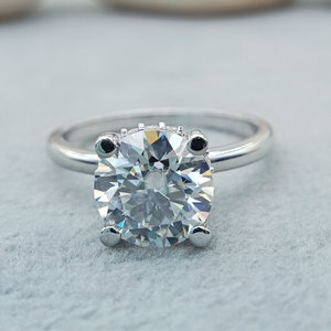 Bague de fiançailles pour femme D'VINS JEWELS en or massif 10 carats avec diamant de laboratoire de 2 carats, taille ronde, certifié IGI - Product Image 1