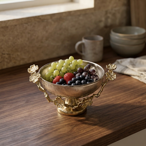 Bol à fruits en métal doré avec poignées florales, design poli fait main, pour fêtes, saladier décoratif, bol à fruits incassable en métal - Product Image 4