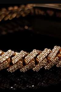 Pulsera de eslabones cubanos estilo hip hop con incrustaciones de moissanita incolora en tono a oro amarillo de 14k sobre plata 925, pulsera de dos filas de diamantes. - Product Image 2