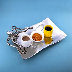 Bandeja Redonda de Cristal y Vidrio Hecha a Mano de Lujo con Diseño Art déco y Patrón Escénico para Decoración de Mesa Navideña - Product Image 5