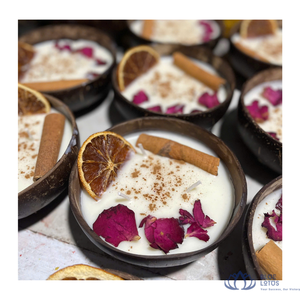 Bougie artisanale en coquille de noix de coco, parfum vanille, éco-responsable, best-seller, pour la décoration et l'aromathérapie à domicile, longue durée de combustion - Product Image 1