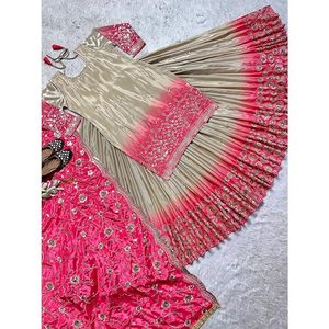 Lehenga Choli rosa y beige bordado con estampado floral y diseño de cuello barco con manga corta - Product Image 3