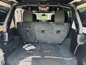 BONNE AFFAIRE 2019 WRRANGLER UNLIIMITED SAHAARA 4X4 - Product Image 2