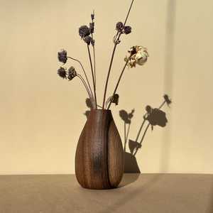 Vase en bois massif fait main de qualité supérieure avec grain de bois naturel, design moderne pour la décoration de mariage, utilisation sur table et décoration intérieure - Product Image 2