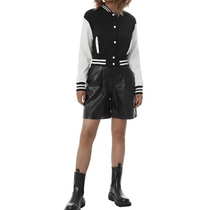 Veste universitaire courte de baseball personnalisable pour femmes, couleur personnalisée de qualité supérieure, veste universitaire en coton, veste universitaire respirante pour l'extérieur - Product Image 1