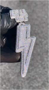 Colgante de Rayo de Moissanita VVS de Plata de Ley 925 Bañado en Oro de 18k, Estilo Hip Hop Iced, Personalizado para Raperos, Regalo de Moda para Fiestas - Product Image 2