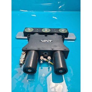 VAT 07512-UA24-AAD3 Piezas de equipos semiconductores usados como son, sin modificar - Product Image 2