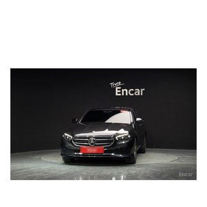 Mercedes-Benz Classe E E350 4MATIC Avantgarde Modèle décembre 2022 5 033 km Boîte de vitesses automatique Sièges en cuir Volant à gauche Arrière - Product Image 2