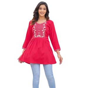 Venta al por mayor Fancy Western Shorty con patrones extraordinarios tops para la venta en línea - Product Image 1