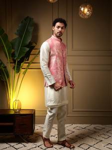 Conjunto de Kurta de Seda de Diseño de Lujo, Estilo Clásico Indio para Hombre, Colección de Pijamas para Bodas, Atuendo Étnico para Fiestas de Boda - Product Image 3