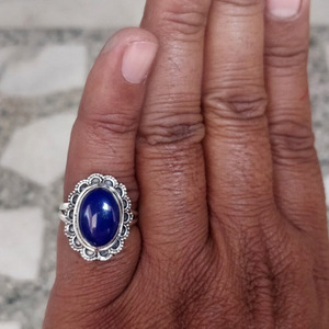 Bague en argent sterling 925 avec lapis-lazuli, bijou artisanal en pierre précieuse bleue - Product Image 3