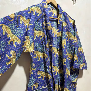Kimono vintage de qualité supérieure pour femmes, robe d'été indienne de luxe, imprimé léopard, tissu en coton vert, séchage rapide, respirant, pour tous les jours - Product Image 1
