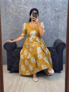 Vestido Anarkali de Algodón Grueso de Primera Calidad para Mujer con Forro de Crepé Suave |   Vestimenta Étnica India de Longitud Completa - Product Image 5