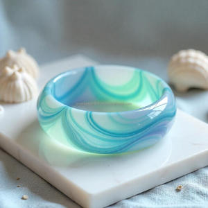 กำไลเรซินทำมือรูปชายฝั่งเสน่ห์จากธรรมชาติสำหรับผู้หญิงสไตล์นางฟ้าที่สง่างามพร้อมรูปแบบการหมุนวนและแบบจำลอง - Product Image 6