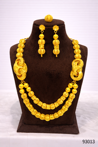 MOLL JEWELLERS สร้อยคอแบบ Bib ประดับเพชรซิร์คอน ดีไซน์กลีบดอกไม้ขนาดใหญ่ ประดับทอง 24k พร้อมแหวนลายดอกทานตะวันเข้าชุด - Product Image 5