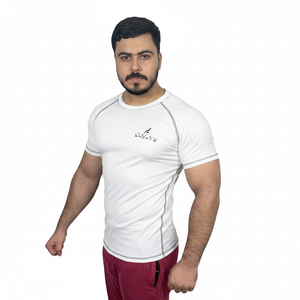 เสื้อแรชการ์ดผู้ชาย ผ้าบางเบา ระบายอากาศได้ดี แห้งเร็ว ป้องกันแบคทีเรีย เป็นมิตรต่อสิ่งแวดล้อม เหมาะสำหรับกีฬาและกิจกรรมกลางแจ้ง - Product Image 3