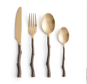 Ensemble de couverts en métal de style nordique haut de gamme, finition or mat, manche en bois, passe au lave-vaisselle, couverts de table pour mariage - Product Image 1