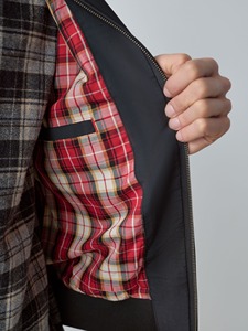 Chaqueta Cortavientos Cómoda con Logotipo Personalizado, Impresión Serigráfica, Ropa de Senderismo Ligera, Chaqueta Urbana para Exteriores - Product Image 6