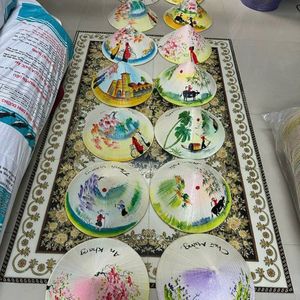 Chapeau conique en feuille de palmier fait main, à succès, idéal pour la plage et les événements culturels - Product Image 6