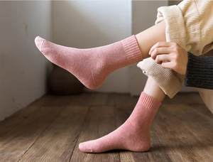 Calcetines deportivos de compresión de algodón para mujer, diseño bordado, para correr, tenis, con suela sólida, calcetines de algodón para mujer de invierno - Product Image 2