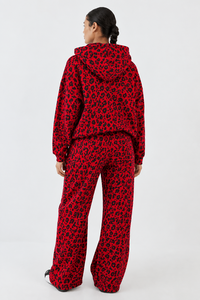 Conjunto Deportivo de 2 Piezas para Mujer, Estampado de Leopardo Rojo, Sudadera con Capucha Premium y Pantalones Deportivos de Pierna Ancha, Estilo Casual - Product Image 2