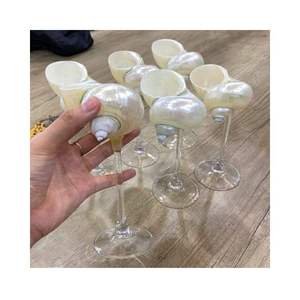 Copas de vino hechas a mano con diseño de concha marina natural para decoración del hogar - Product Image 1