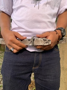 Cinturón de Cuero Genuino de 1.5 Pulgadas con Logotipo Personalizado, Correa con Hebilla de Bloqueo Automático, Producto Personalizable - Product Image 6