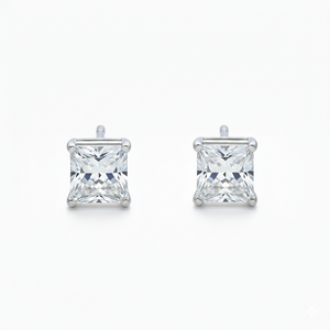 Boucles d'oreilles clous solitaires en or blanc 14 carats avec diamant de laboratoire taille princesse VVS, 4 griffes, certifiées IGI, cadeau de mariage ou d'anniversaire pour femme - Product Image 3