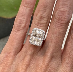 14k White <b>Gold</b> Radiant Diamond <b>Ring</b> 6.70CT Lab Grown Engagement <b>Ring</b> 1.8MM Cathedral Band IGI Certified VS+ Clarity Prong <b>Set</b> - Product Image 5