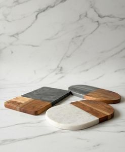Planche à découper en marbre naturel et bois d'acacia OEM ODM avec rainure pour les jus - Product Image 5