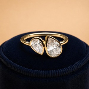 Bague de fiançailles Toi et Moi en or massif 14 carats avec diamant de laboratoire taille poire certifié IGI, sertie clos, deux pierres, bijoux de mariage pour femme - Product Image 3
