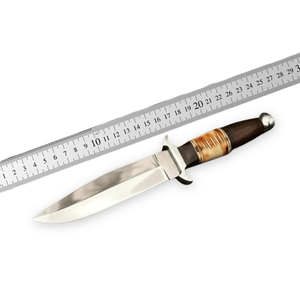 Cuchillo Bowie de caza forjado a mano, hoja de acero J2, mango de madera y hueso de camello con punta clip, cuchillo de caza para exteriores, regalo para un compañero. - Product Image 5