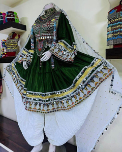 Vestido Afgano Kuchi Vibrante Hecho a Mano con Monedas Bordadas, de Alta Calidad y Bajo MOQ 2026, Disponible en Todas las Tallas - Product Image 5